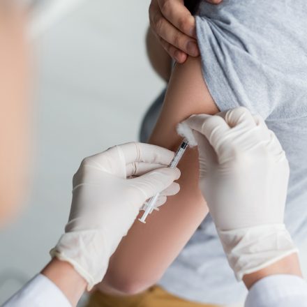 Vaccine Mandate Update: White House Halts Enforcement, Ohio Court to Preside Over Litigation