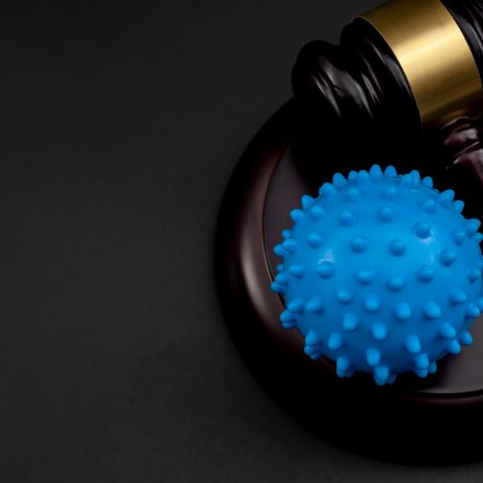 Judge Blocks Vaccine Mandate for Contractors in Ohio