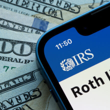 Mastering Retirement Planning: Understanding the Benefits of Traditional and Roth IRAs