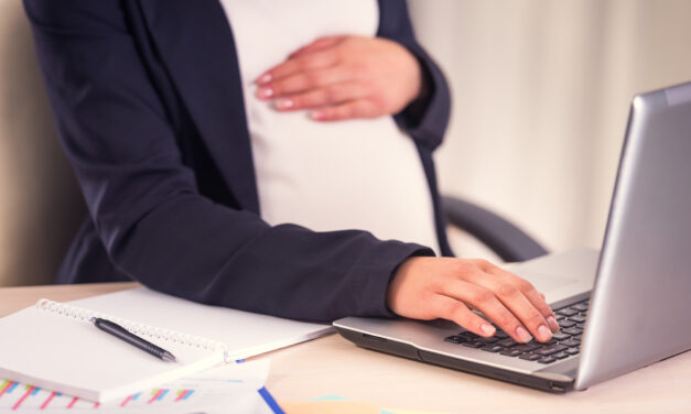 Sixth Circuit Revives Pregnancy Bias Claim Over Hospital Supervisor’s Remarks